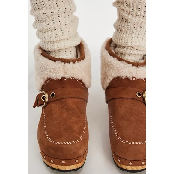New Free People Oak Clog Boots Brown Suede Buckle Cream Sherpa Platform Shoes - Picture 12 of 14